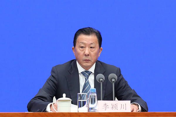 三月七去内无布料无小爱心